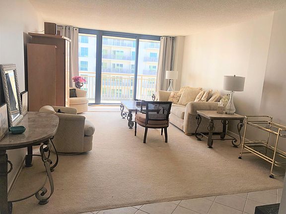 2nd image of 3400 N Ocean Drive #Ph04