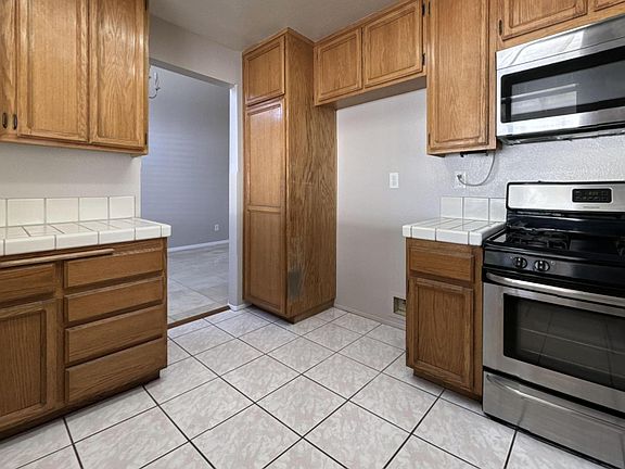 4th image of 10785 Penara St