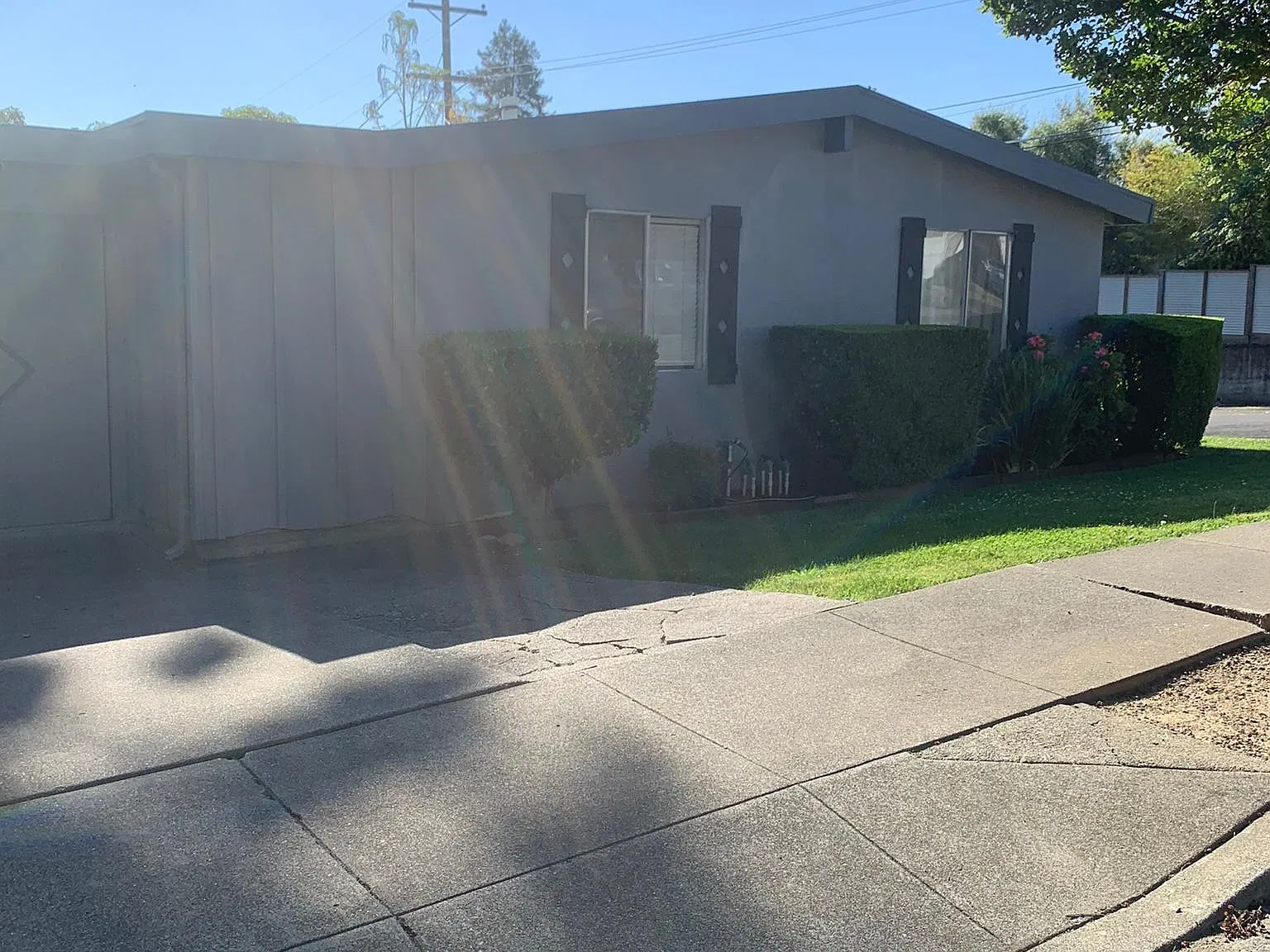 3 bed, 1450 sqft, $4,300 — Photo 2