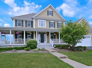 4N608 Blue Lake Cir E, St Charles, IL 60175