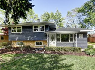 18931 Greenbay Ave, Lansing, IL 60438