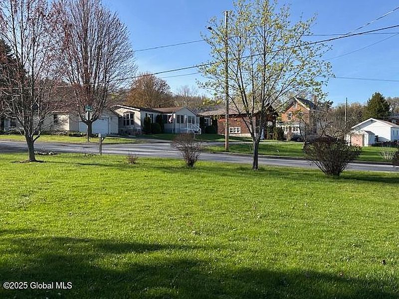 5th image of 24 Meacham Street