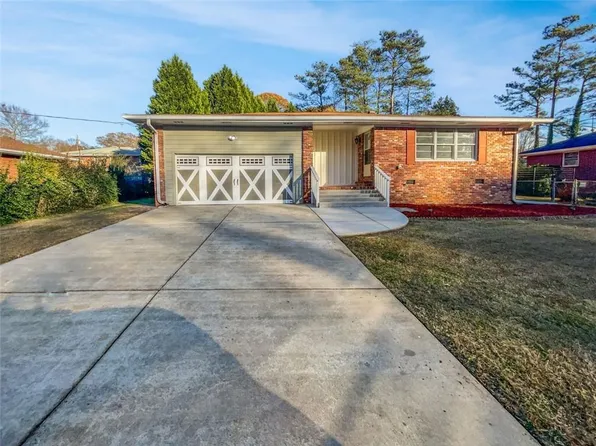 6578 Pleasant Valley Dr, Morrow, GA 30260