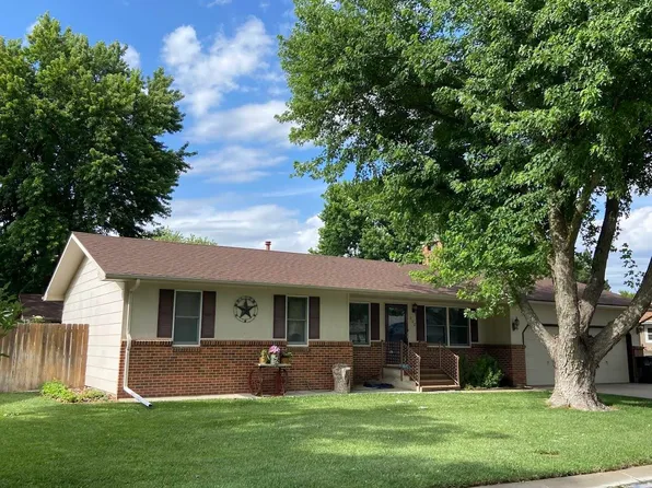 202 Craig St, Ellinwood, KS 67526