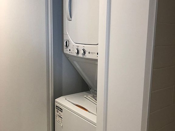 4th image of 160 Flemington Rd #1409