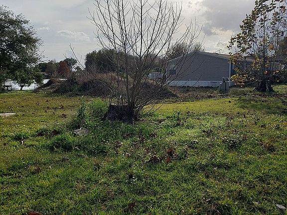3rd image of 17011 Elderberry Dr