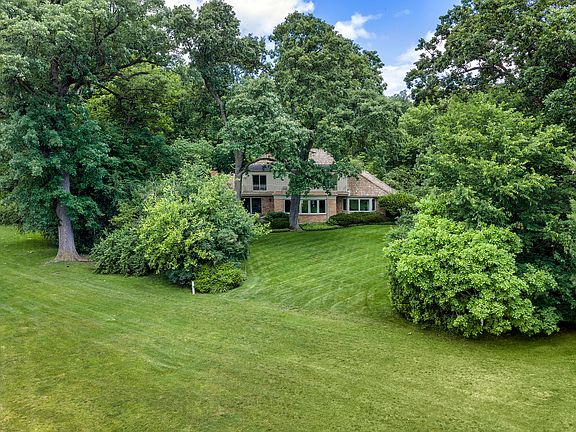 5th image of 48 Indian Hill Rd