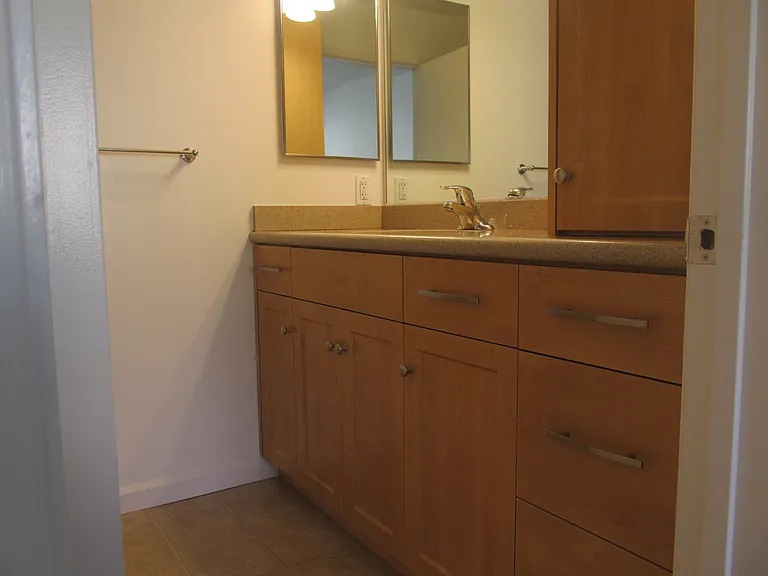 570 Peach St #26 — Photo 25