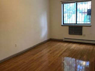 6143 146th St, Flushing, NY 11367