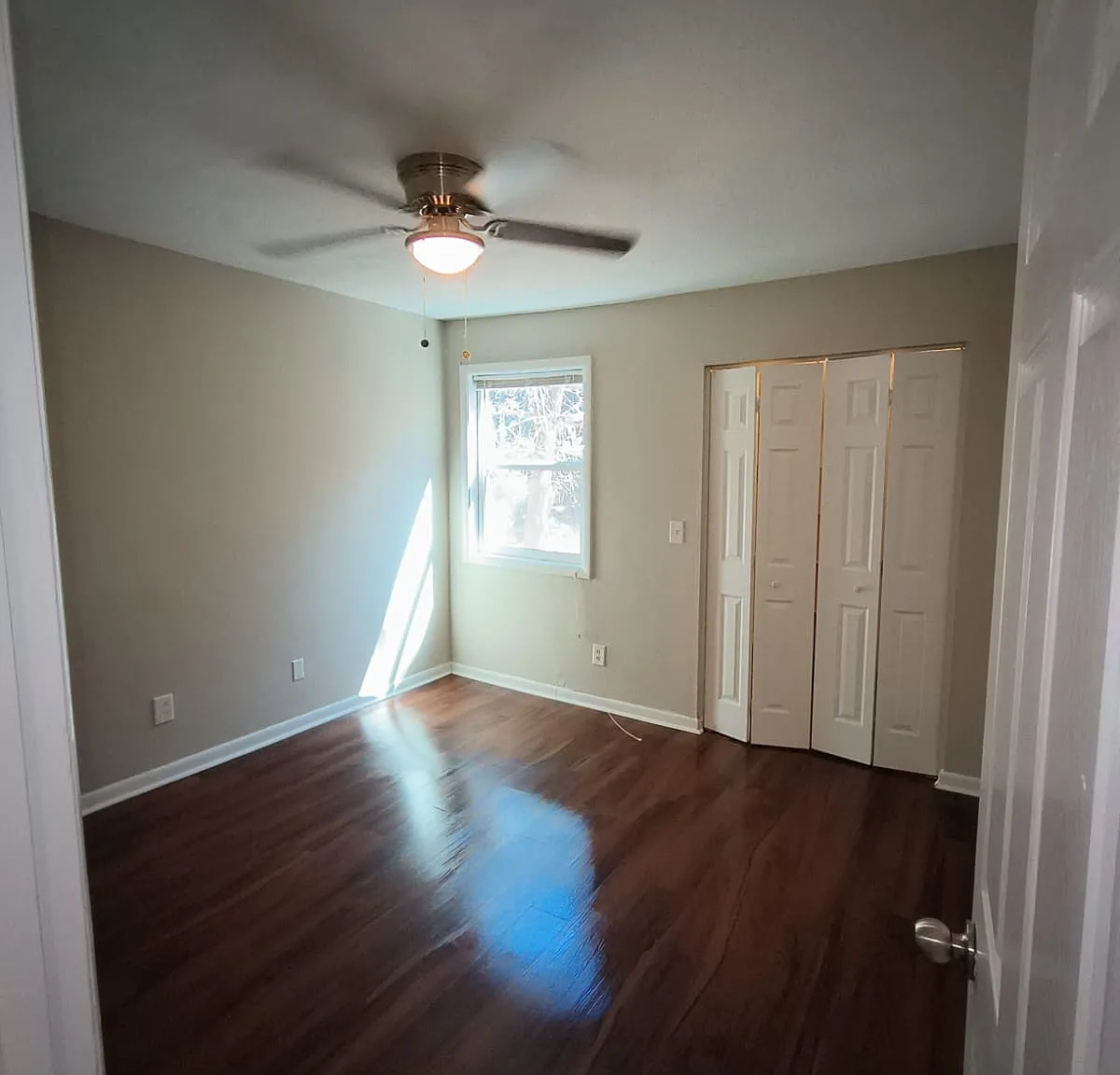 3 bed, 1350 sqft, $1,450 — Photo 1