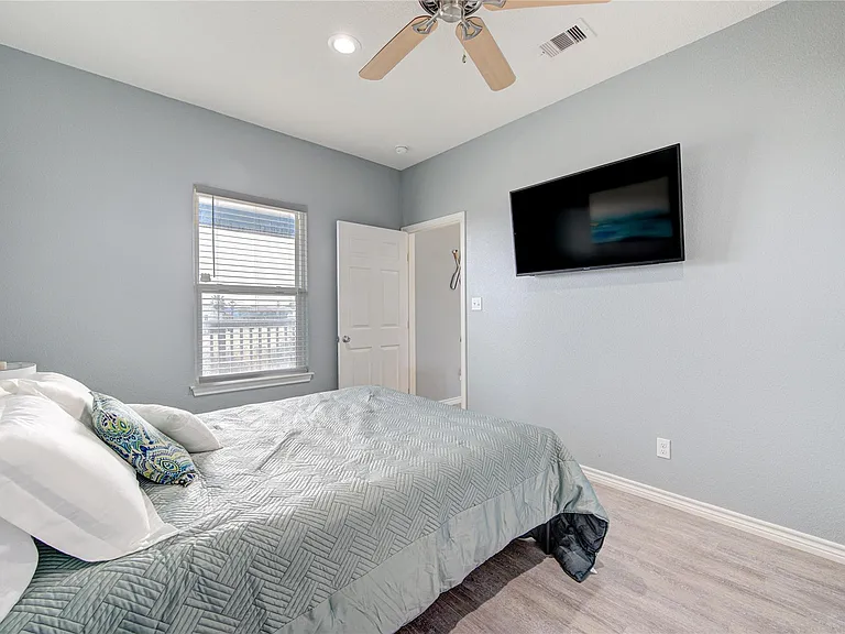 14110 Miramar Dr — Photo 19