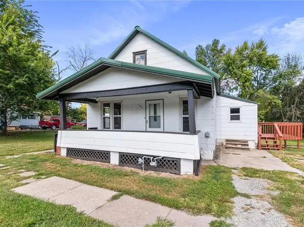 123 E Cornhill St, Cameron, MO 64429