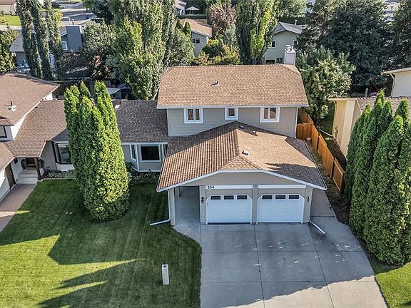 3rd image of 234 Wickenden Cres