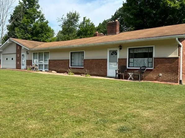 3503 State Route 208, New Wilmington, PA 16142