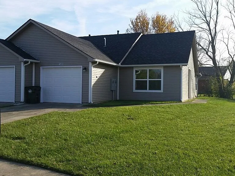 1602 Tamworth Cir — Photo 1