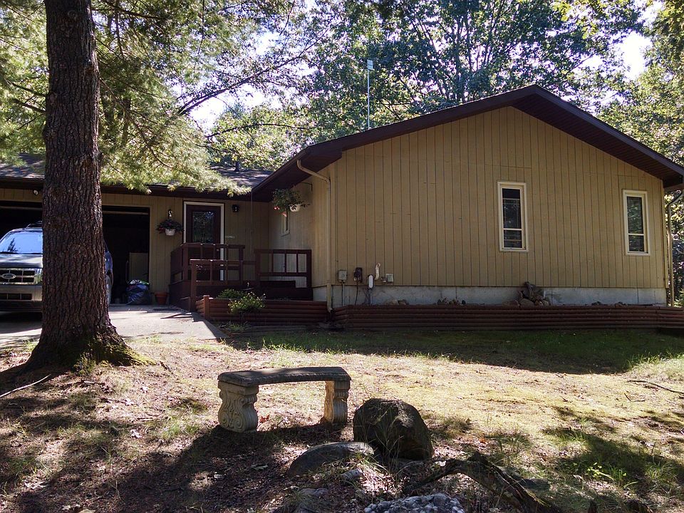 1st image of 23395 Woodward Ave