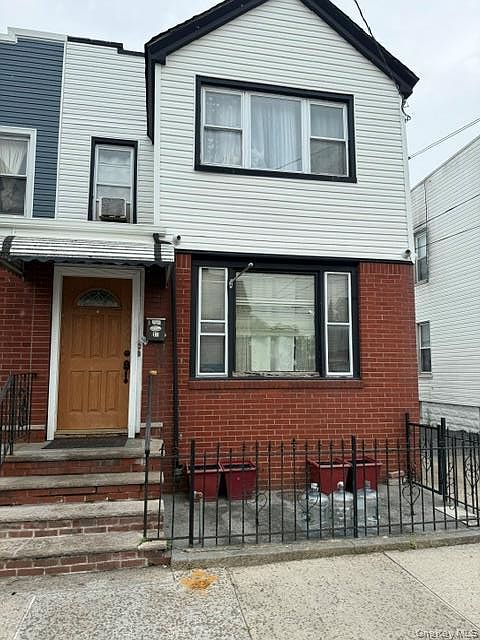 1st image of 10518 95th Avenue
