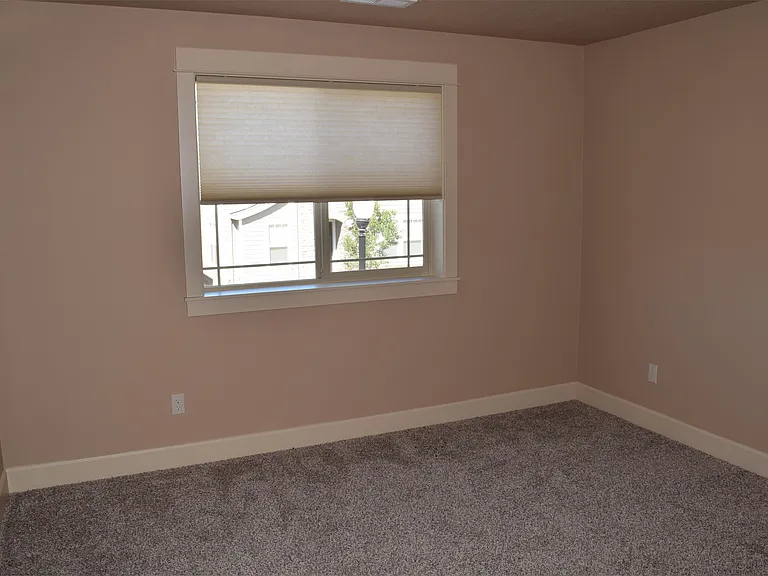14632 Catalpa Way — Photo 12