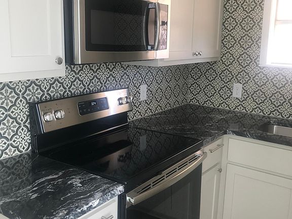 4th image of 501 E North 10th St APT B