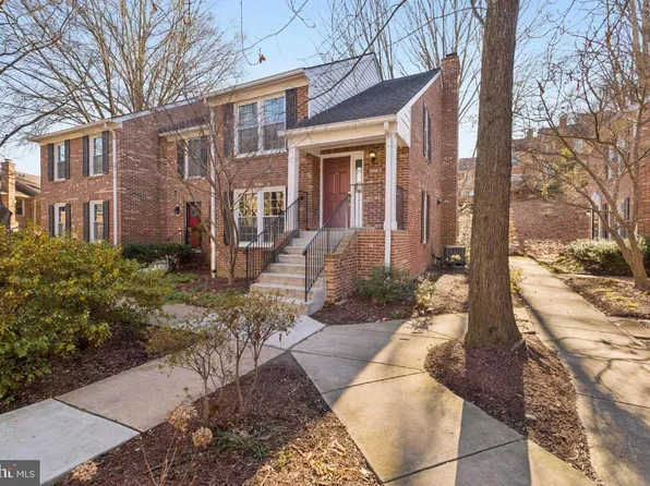 2452 S Walter Reed Dr #3, Arlington, VA 22206