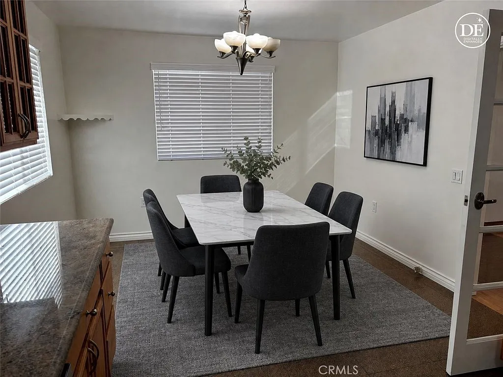 3 bed, 1800 sqft, $3,799 — Photo 3