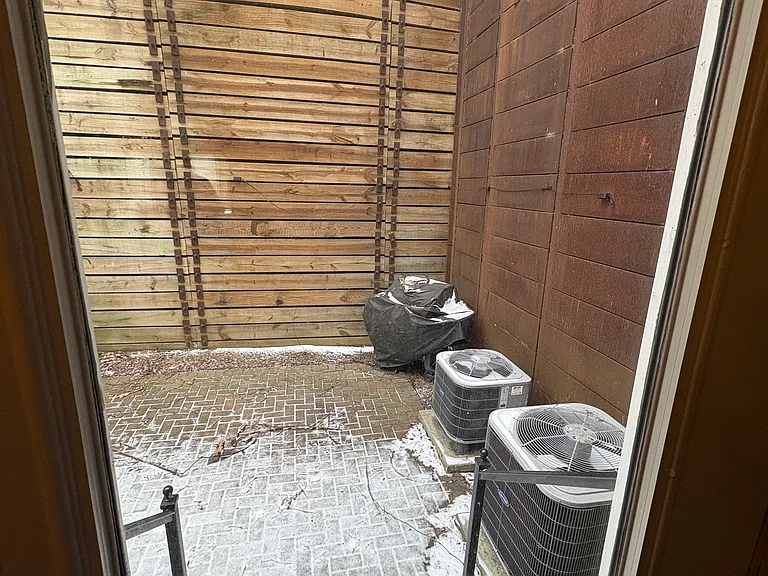 1230 Elsinore Ave — Photo 37