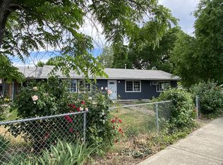 1076-1078 Sunrise Way, Central Pt, OR 97502