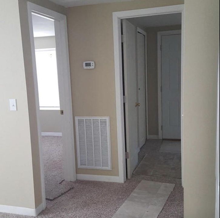 2nd image of 435 Morton Rd
