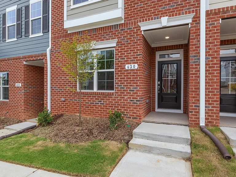 620 Gateway Crossing Ln — Photo 6