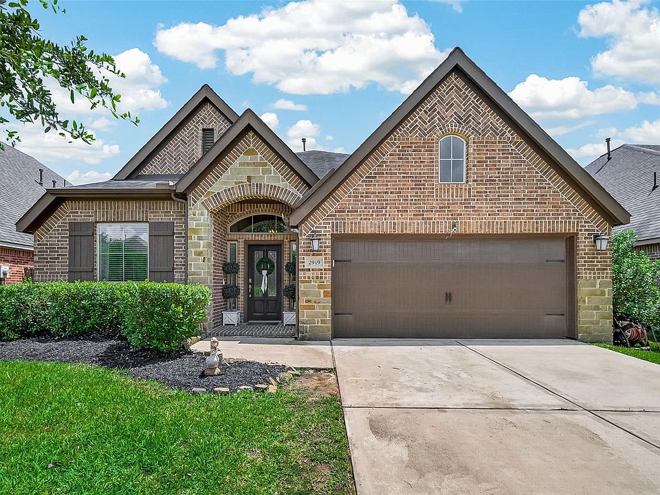 1st image of 2919 River Flower Ln