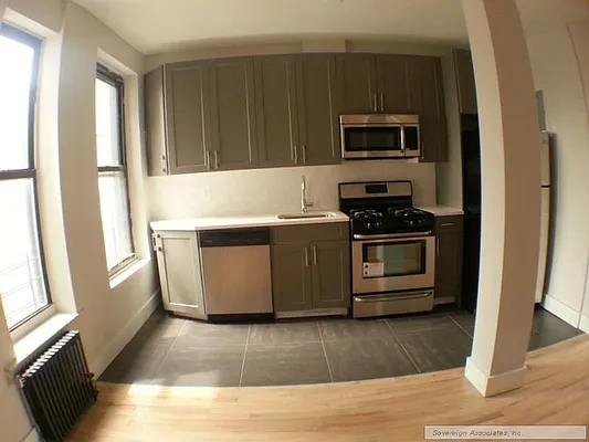 Rented by Sovereign Associates | media 13