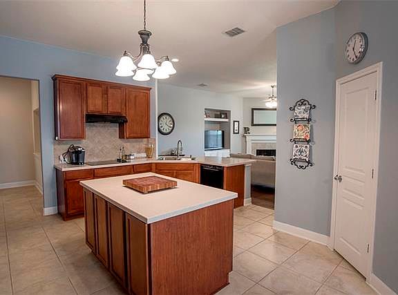 4th image of 2728 Sunbeam Dr