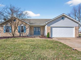 2071 Hackmann Estates Dr, Saint Charles, MO 63303