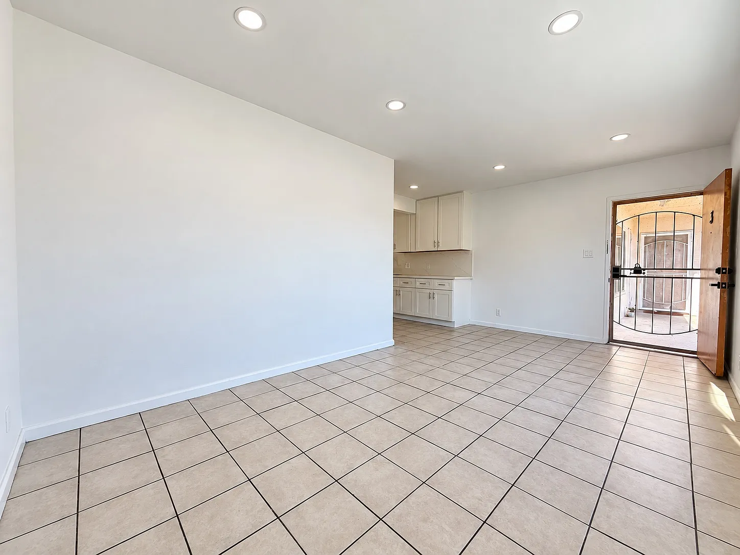 2 bed, $2,395 — Photo 3