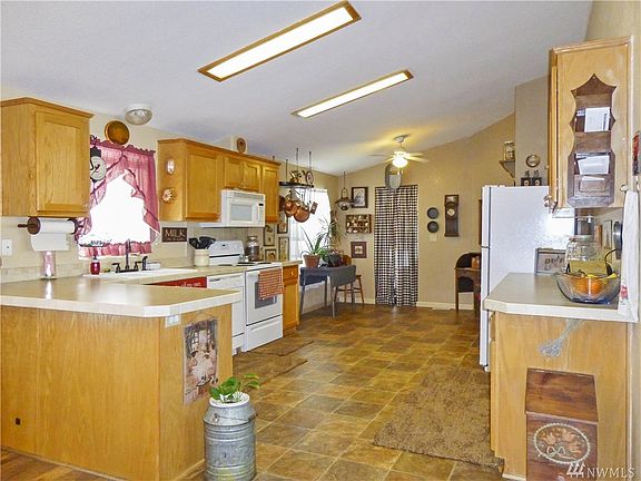 3rd image of 201 W Oakview Ave Unit 66