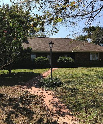 5th image of 1043 Blue Ridge Ln