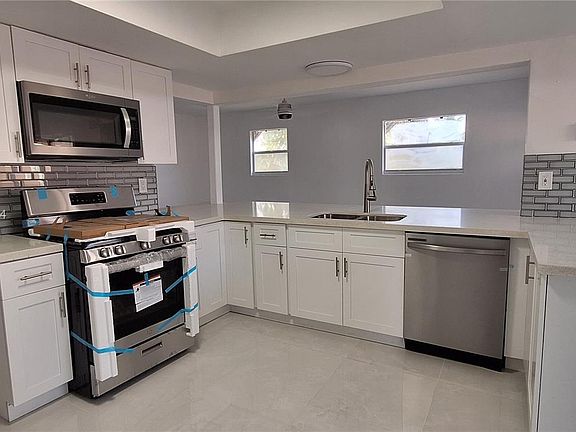 4th image of 8620 Windsor Dr