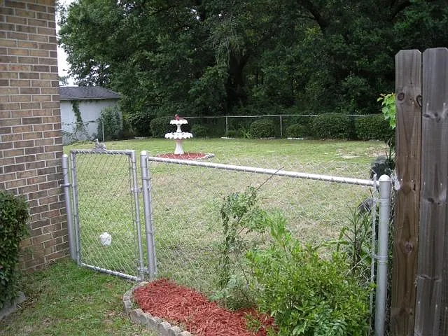 1024 Sawyer St — Photo 5