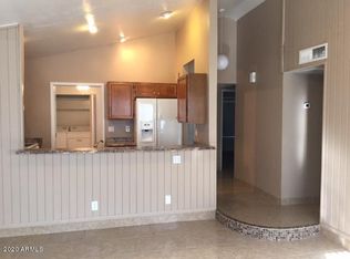 5835 S 42nd St, Phoenix, AZ 85040