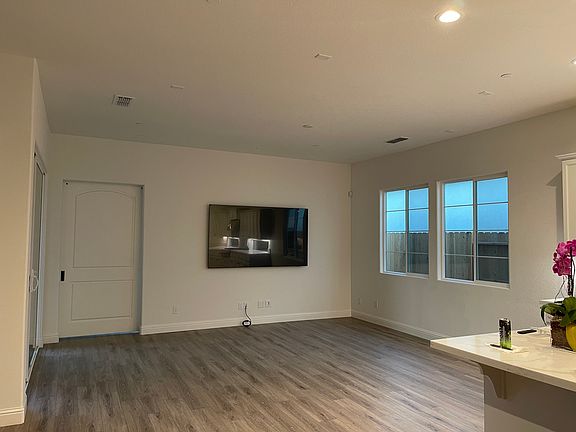4th image of 12847 Carrizo Plain Way