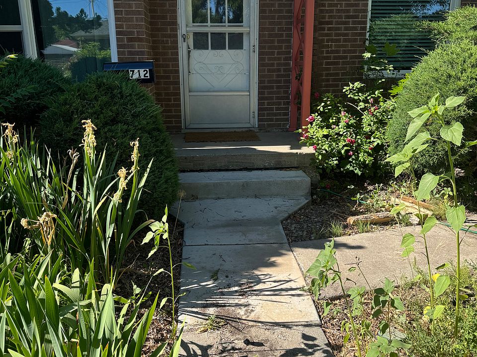 1st image of 712 E Bryan Ave