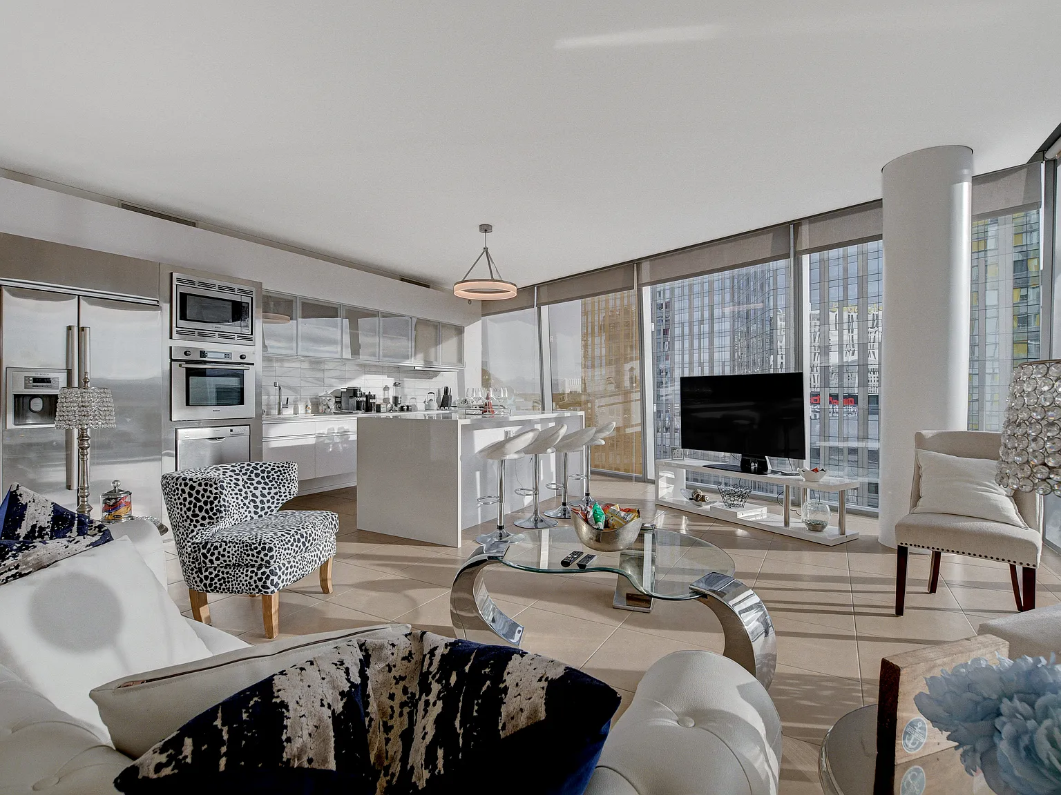 2 bed, 1475 sqft, $5,500 — Photo 1