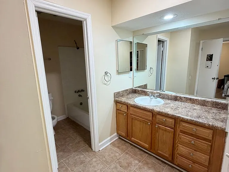 210 Appleby Dr #125 — Photo 8