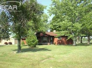 9420 N Irish Rd, Mount Morris, MI 48458