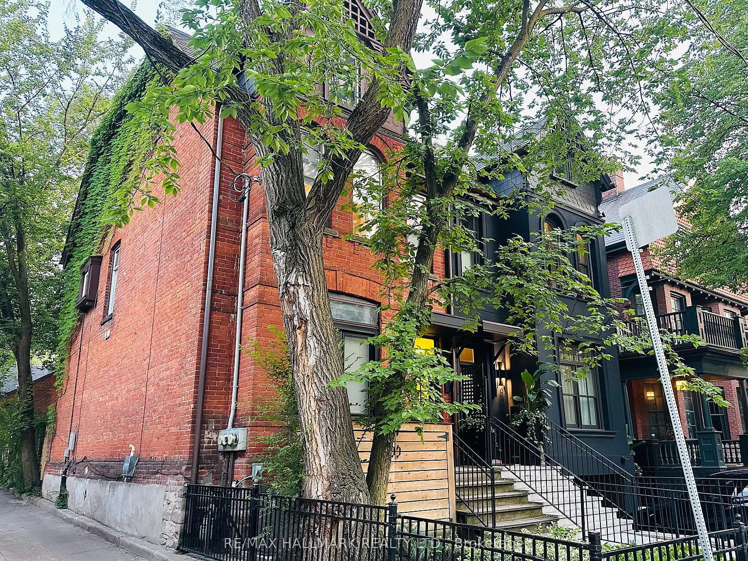 2 bed, $2,795 — Photo 2