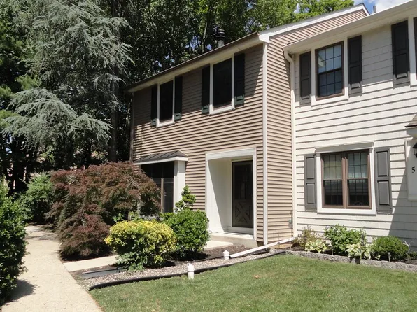 515 Kings Croft, Cherry Hill, NJ 08034