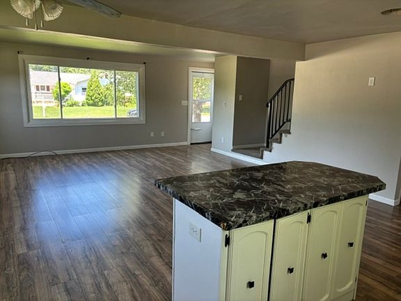 2nd image of 3601 Crestview Dr