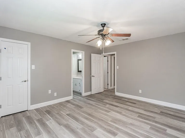 2013 Memphis Dr — Photo 18