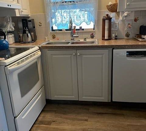 4th image of 1701 W Commerce Ave #70