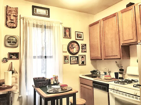 Rented by Brooklyn Hills Realty LLC | media 77